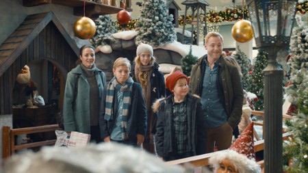 Rodzina Świątecznych w Krainie Elfów - galeria zdjęć - filmweb