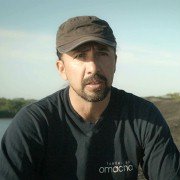 Ludzie kontra delfiny - galeria zdjęć - filmweb