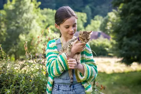Mru i ja: Wielka przygoda na cztery łapy - galeria zdjęć - filmweb
