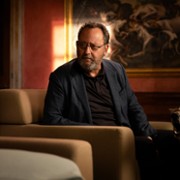 Jean Reno w Skok w przestworzach