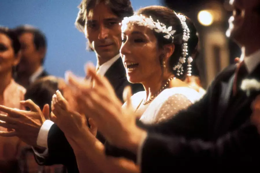 Czarodziejska miłość - galeria zdjęć - filmweb
