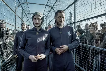 Wychowane przez wilki - galeria zdjęć - filmweb