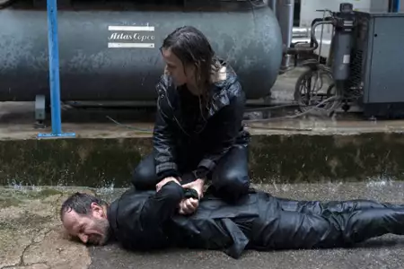 Ofiara dla burzy - galeria zdjęć - filmweb