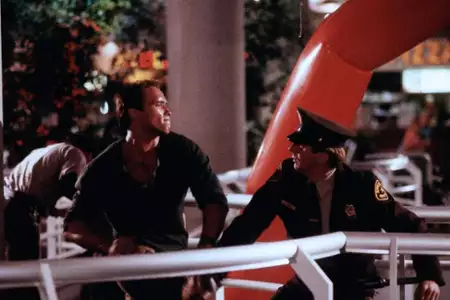 Commando - galeria zdjęć - filmweb