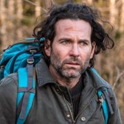Eion Bailey w Stamtąd