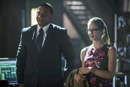 Arrow - galeria zdjęć - filmweb