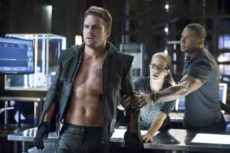 Arrow - galeria zdjęć - filmweb
