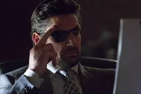 Arrow - galeria zdjęć - filmweb