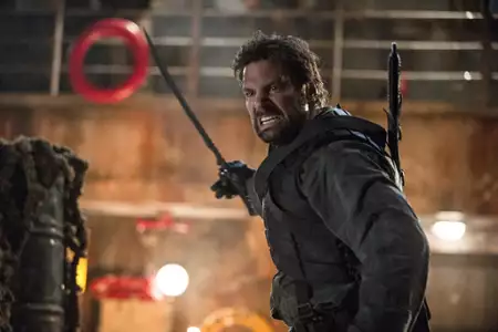 Arrow - galeria zdjęć - filmweb