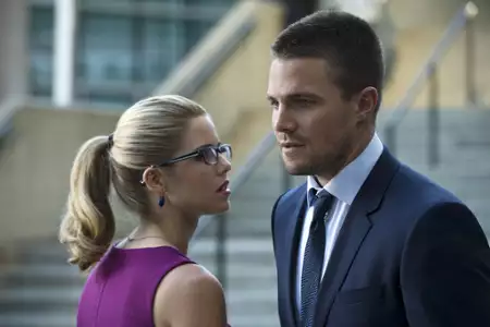 Arrow - galeria zdjęć - filmweb