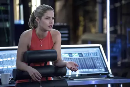 Arrow - galeria zdjęć - filmweb