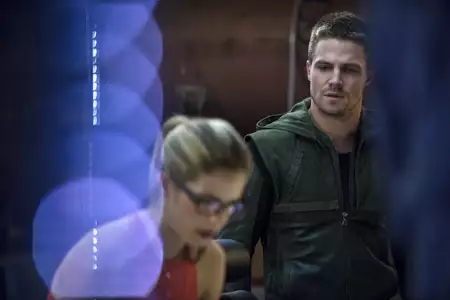 Arrow - galeria zdjęć - filmweb