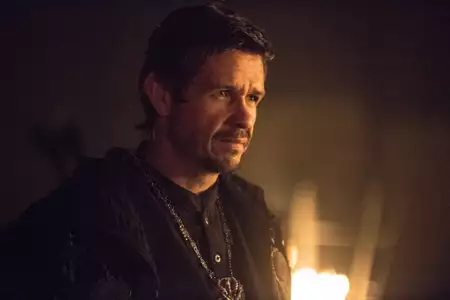 Arrow - galeria zdjęć - filmweb