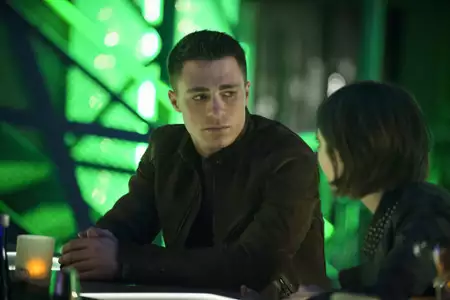 Arrow - galeria zdjęć - filmweb