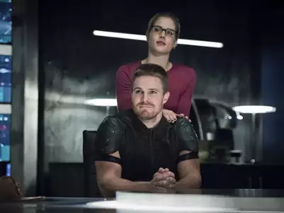 Arrow - galeria zdjęć - filmweb