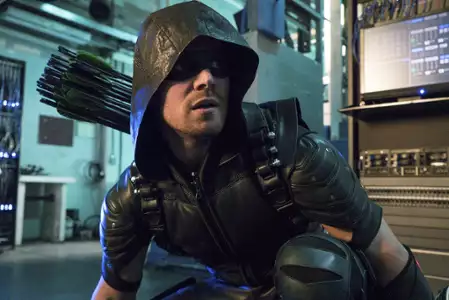 Arrow - galeria zdjęć - filmweb