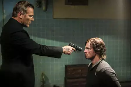 Arrow - galeria zdjęć - filmweb