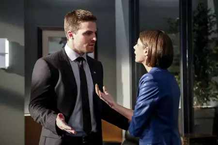 Arrow - galeria zdjęć - filmweb