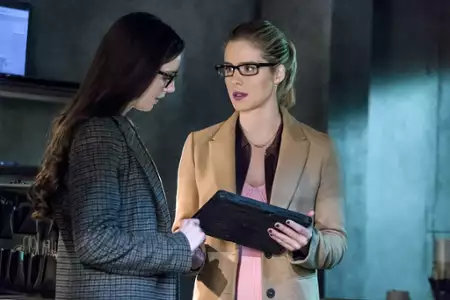 Arrow - galeria zdjęć - filmweb