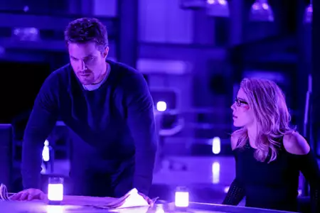 Arrow - galeria zdjęć - filmweb