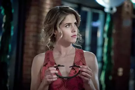 Arrow - galeria zdjęć - filmweb