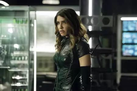 Arrow - galeria zdjęć - filmweb