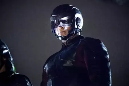 Arrow - galeria zdjęć - filmweb