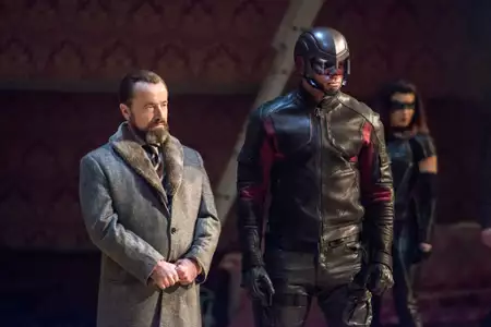 Arrow - galeria zdjęć - filmweb