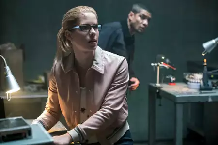 Arrow - galeria zdjęć - filmweb