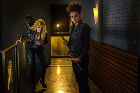 Arrow - galeria zdjęć - filmweb