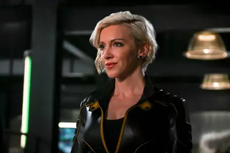 Arrow - galeria zdjęć - filmweb