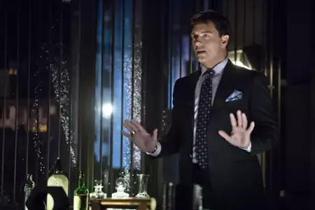 Arrow - galeria zdjęć - filmweb