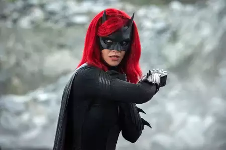 Arrow - galeria zdjęć - filmweb