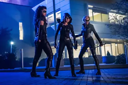 Arrow - galeria zdjęć - filmweb