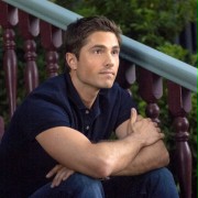 Eric Winter w Czarownice z East Endu