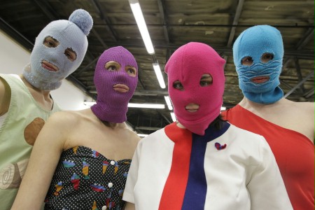 Recenzja Pussy Riot. Modlitwa punka