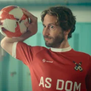 Twardzi goście - galeria zdjęć - filmweb