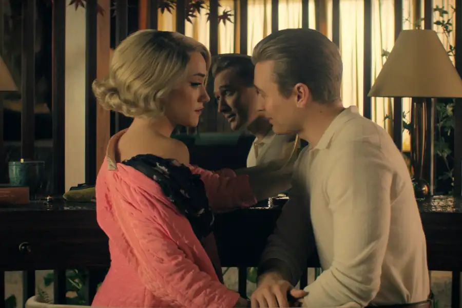 The Boroughs - galeria zdjęć - filmweb