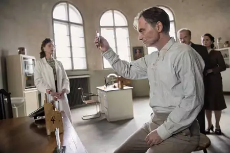 Szarlatan - galeria zdjęć - filmweb