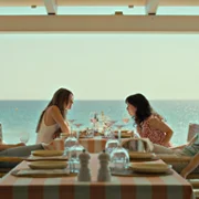 Fall for Me - galeria zdjęć - filmweb