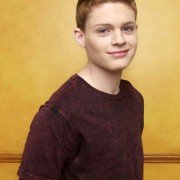 Switched at Birth - galeria zdjęć - filmweb