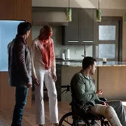 Shattered - galeria zdjęć - filmweb