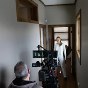 Shattered - galeria zdjęć - filmweb
