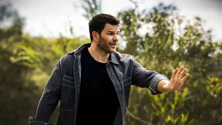 Watching You - galeria zdjęć - filmweb