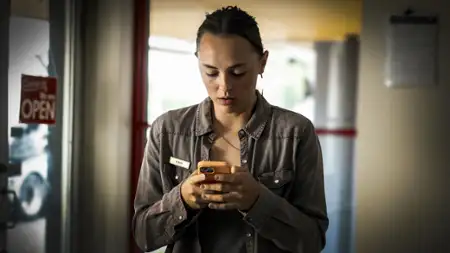 Watching You - galeria zdjęć - filmweb