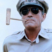MacArthur - galeria zdjęć - filmweb