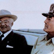 MacArthur - galeria zdjęć - filmweb