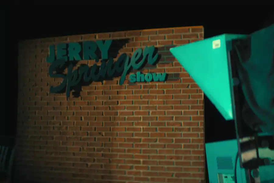 Jerry Springer: Kłótnie, kamera, akcja - galeria zdjęć - filmweb