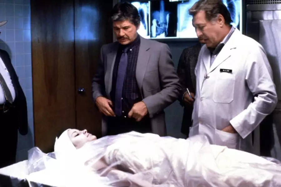 10 minut do północy - galeria zdjęć - filmweb
