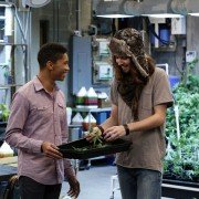 Disjointed - galeria zdjęć - filmweb